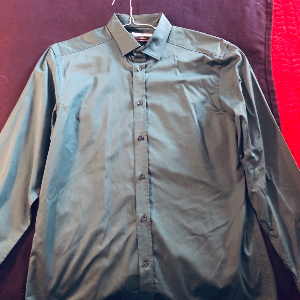 VERSACE MEN’S GREEN SHIRT NEVER WORN SIZE 41 l
